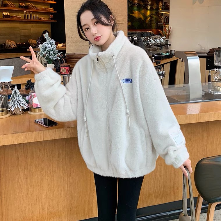 두툼한 인조 모피 벨벳 코트