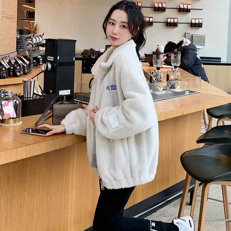 두툼한 인조 모피 벨벳 코트